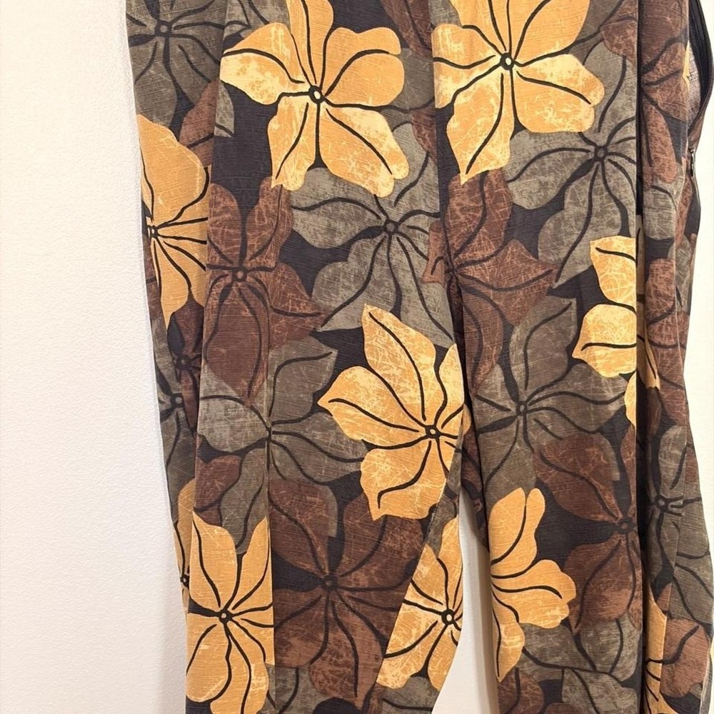 Tommy Bahama 100% silk Brown and Gold Floral Print Pants coastal resortwear